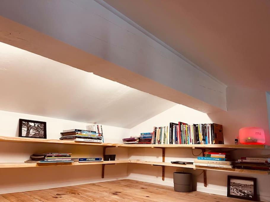 Cosy Provencal Apartment Belgentier Luaran gambar