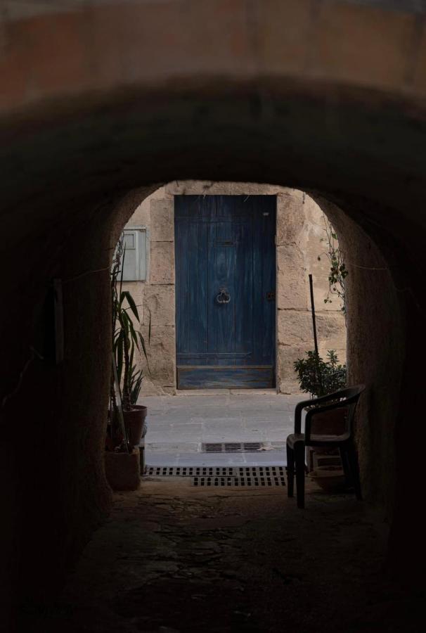 Cosy Provencal Apartment Belgentier Luaran gambar